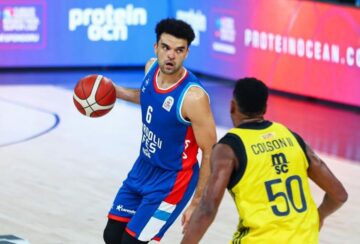 Суперкубок Туреччини: "Анадолу" та "Фенербахче" визначили тріумфатора на останніх секундах 43