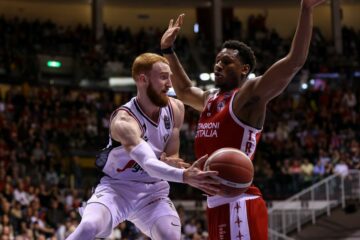 Три клуби Євроліги готові запропонувати контракт екс-плеймейкеру "Ворріорз" 41 - basket.com.ua