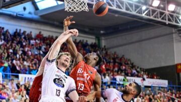 Чемпіонат Іспанії, 11-й тур: Ковляр дебютував за "Обрадойро", суперник "Унікахи" набрав лише 43 очка 31 - basket.com.ua