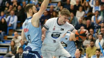 Артем Пустовий оновив декілька кар'єрних віх у складі "Обрадойро" 55 - basket.com.ua