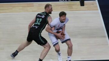 Артем Пустовий вийшов на четверте місце за зіграними хвилинами у складі "Обрадойро" 25 - basket.com.ua