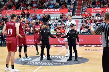 Фанати "Мурсії" аплодисментами зустріли Артема Пустового 27 - basket.com.ua