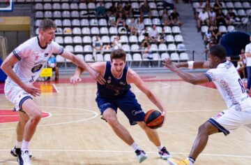 Артем Пустовий набрав 8 очок у грі проти команди Євроліги 39 - basket.com.ua