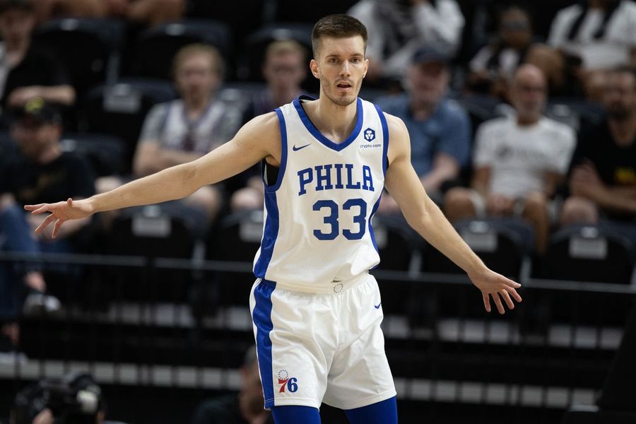 "Сакраменто" виміняв з "Кліпперс" конкурента для Олексія Леня 1