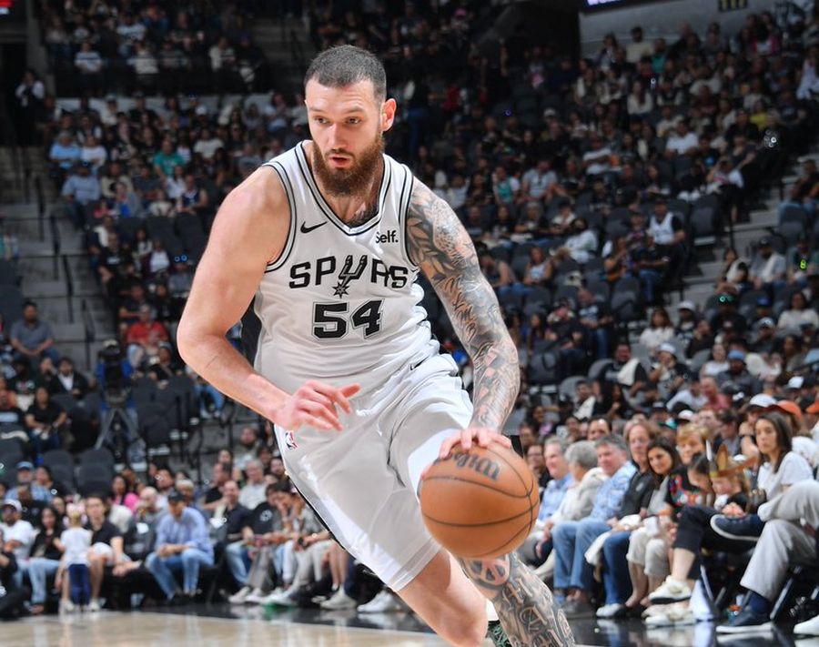 "Сан-Антоніо" зберіг у складі грузинського бігмена та іншого бек-апа Вембаньями 1 - basket.com.ua