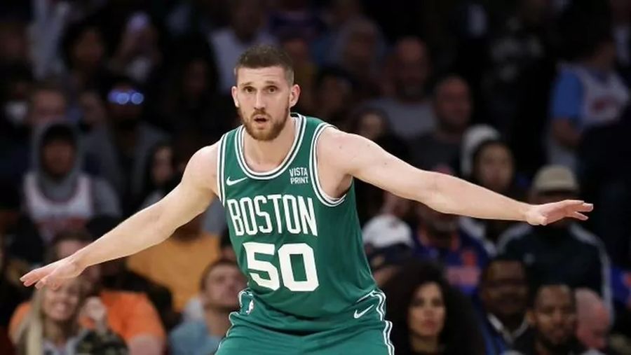 Святослав Михайлюк набрав 6 очок. "Бостон" розгромив "Х'юстон" 1 - basket.com.ua