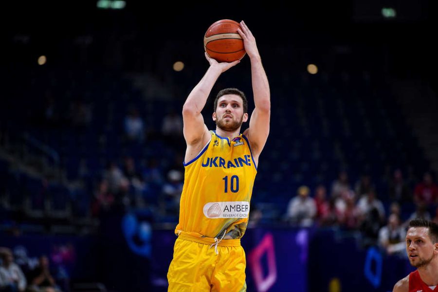 Клуб Євроліги може підписати Михайлюка, якщо не домовиться з Фурньє 1 - basket.com.ua