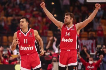 "Олімпіакос" планує продовжити контракт з Везенковим та Слукасом 27 - basket.com.ua