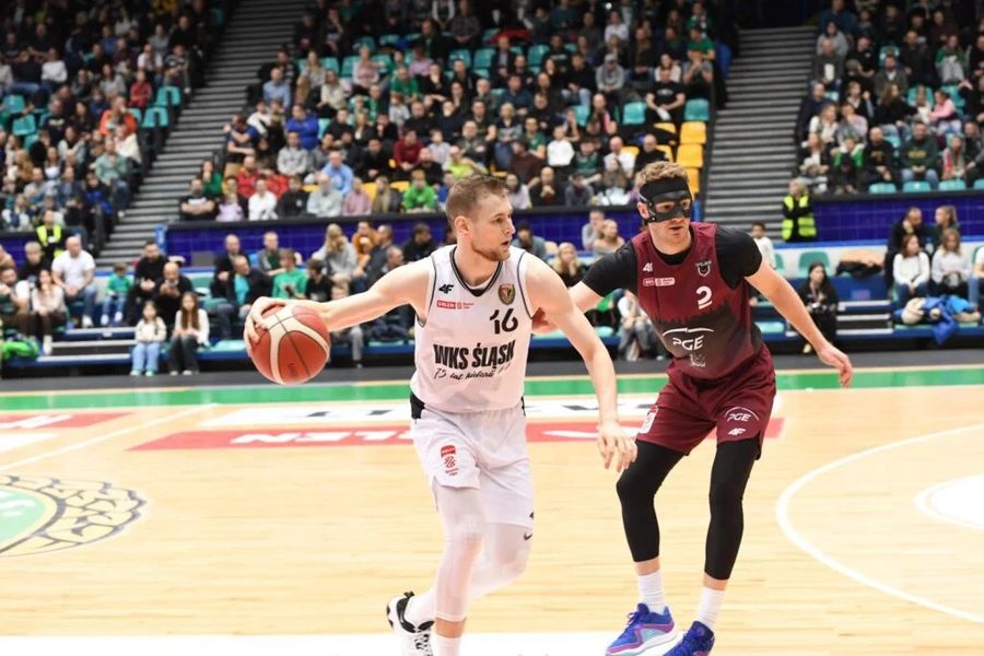 Українці за кордоном: Герун, Зайцев, Антіпов, Бринюк, Войналович 1 - basket.com.ua