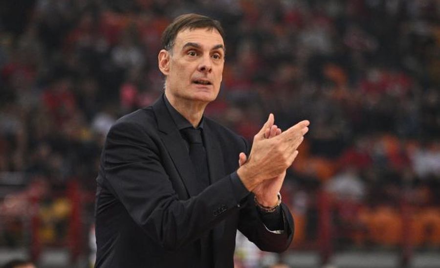 Топовий тренер Євроліги відмовився від співпраці зі своїм агентом 2 - basket.com.ua Топовий тренер Євроліги відмовився від співпраці зі своїм агентом 1 - basket.com.ua