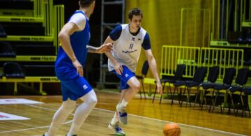 <strong>Ковалев и Скапинцев не вошли в состав сборной Украины на матч против Испании</strong> 31 - basket.com.ua