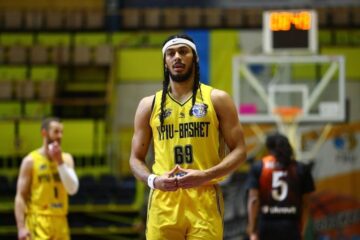 Брентлі Байнум: "Мені сподобалося грати в Україні" 23