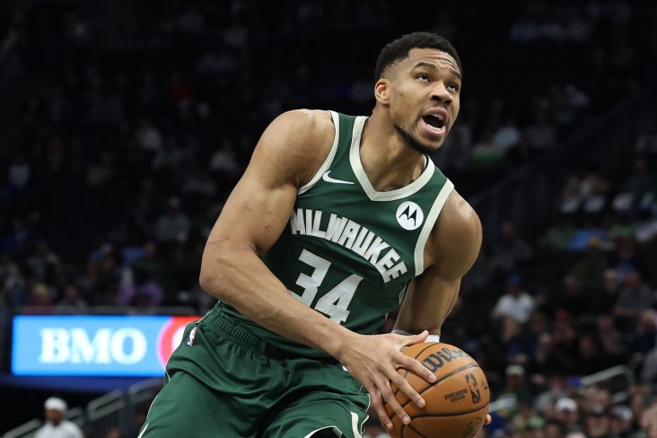 "Виглядає він не дуже". "Мілвокі" втратив Янніса Адетокумбо через серйозну травму 5