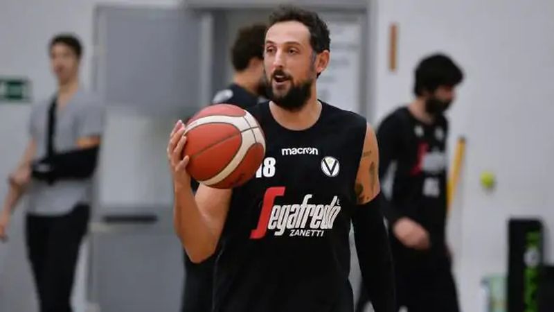 "Віртус" планує продвожити контракт з легендарним італійцем 2 - basket.com.ua "Віртус" планує продвожити контракт з легендарним італійцем 1 - basket.com.ua