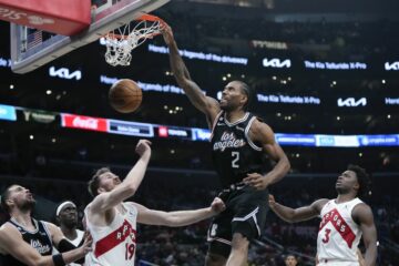 Данк Кавая Ленарда через Пелтля — в топ-10 моментів дня в НБА 23 - basket.com.ua