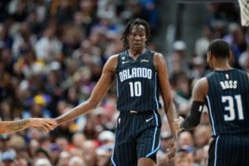 "Сан-Антоніо" хоче виміняти центрового, у якого зріст Вембаньями 45 - basket.com.ua