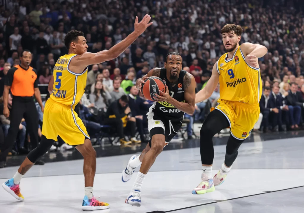 Євроліга, 8-й тур: результати матчів 18 листопада 2 - basket.com.ua Євроліга, 8-й тур: результати матчів 18 листопада 1 - basket.com.ua