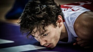 Кращий снайпер Євробаскету вибув з матчу плей-офф через серйозну травму 55