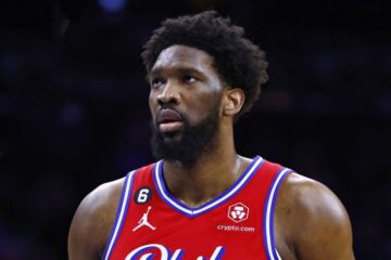 Джоел Ембіід встановив дивовижний рекорд НБА і забив переможний кидок після 15 пропущених матчів 35