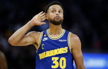 Стеф Каррі в 23-й раз оформив гру з 10+ трьохочкових 23 - basket.com.ua