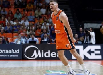 "Мілан" хоче підписати форварда, який міг грати в Україні 27