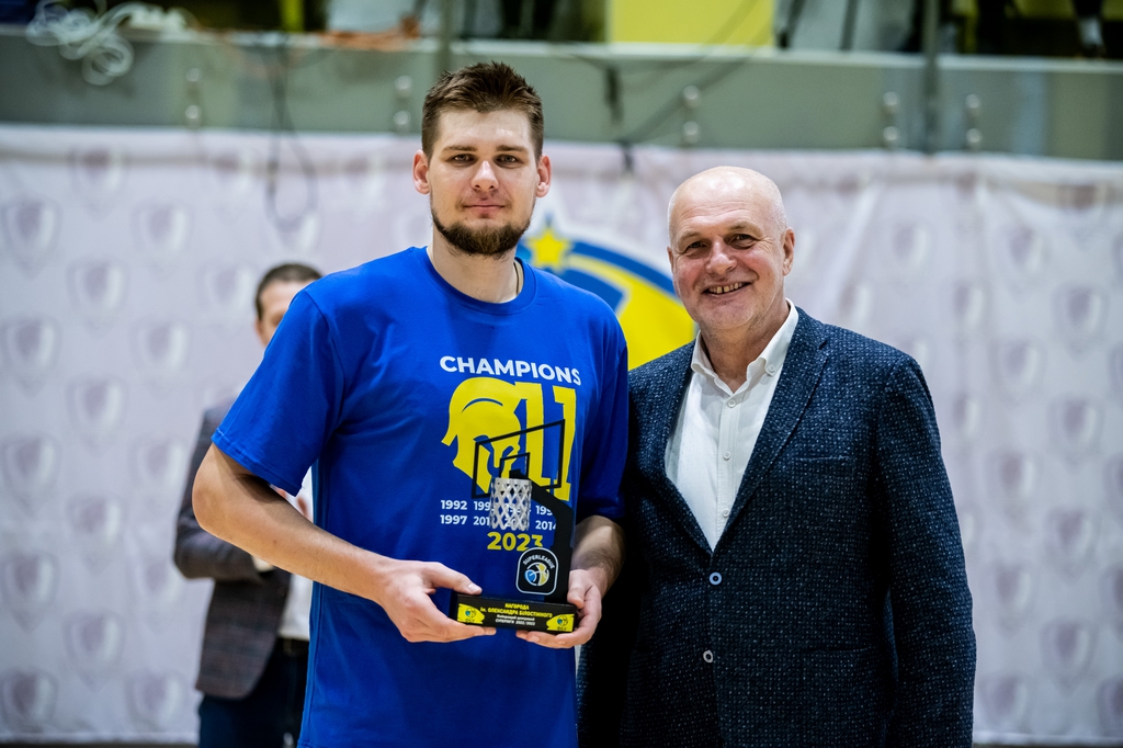 Максим Сандул — володар нагороди імені Олександра Білостінного найкращому центровому Суперліги 1