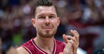 Травмований капітан збірної Латвії зізнався, що допомогло команді досягти такого успіху на ЧС-2023 49 - basket.com.ua