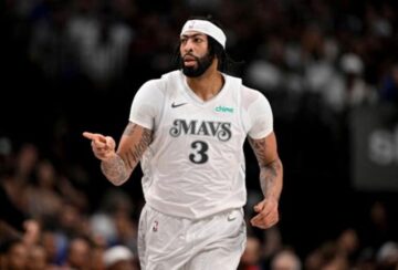 Повне фіаско для "Маверікс": Девіс після травми Ірвінга також може пропустити кінцівку сезону 29