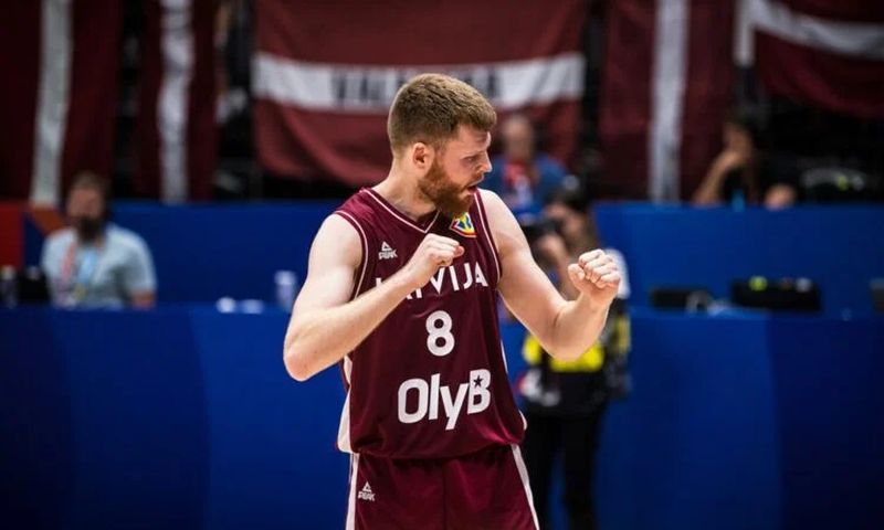 Давіс Бертанс та Лука Банкі висловились про історичну перемогу Латвії над Іспанією 2 - basket.com.ua Давіс Бертанс та Лука Банкі висловились про історичну перемогу Латвії над Іспанією 1 - basket.com.ua