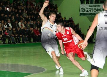 Де Коло приїздив до Сум, "Хімік" показав характер: історія зустрічей "Шоле" та українських клубів 97 - basket.com.ua