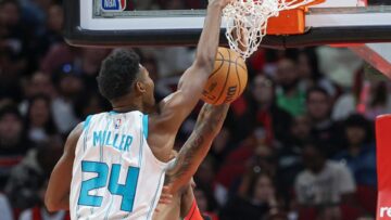 Данк Брендона Міллера через двох суперників — в топ-10 моментів дня в НБА 45