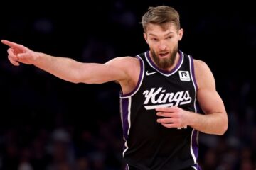 "Сакраменто" втратив Домантаса Сабоніса на старт сезону НБА 27