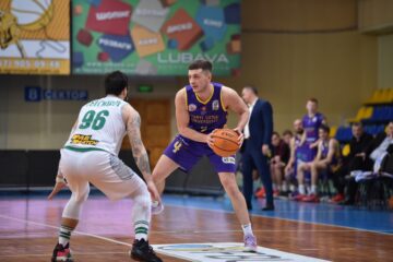 Володимир Коцько: "У час, коли в країні йде війна, гріх на щось нарікати" 25