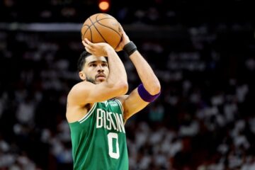 Джейсон Тейтум побив історичний рекорд Леброна Джеймса в плей-офф НБА 45 - basket.com.ua