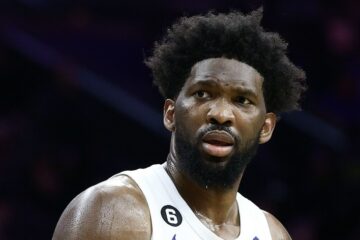 "Філадельфія" втратила Джоела Ембііда відразу після відновлення від травми 47 - basket.com.ua