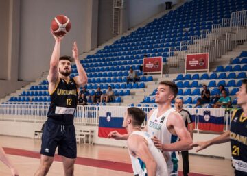 Латвійська "Валмієра" підписала українця з NCAA 31