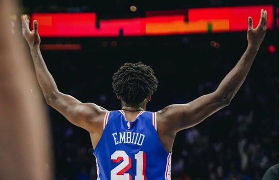 Ембіід повторив досягнення Мозеса Мелоуна 41-річної давнини 1 - basket.com.ua