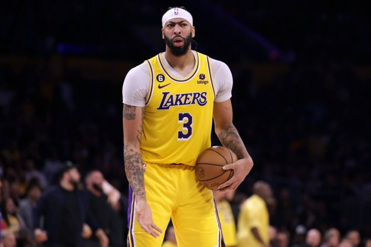 Ентоні Девіс перевершив Шакіла О'Ніла і відзначився небаченим досягненням в НБА з 1994 року 1