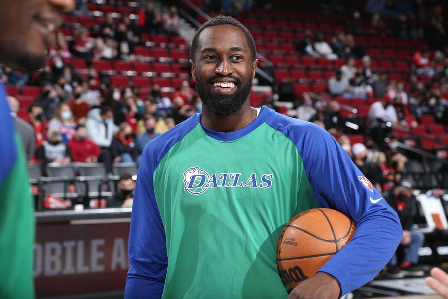 Глибокий запасний "Далласа" повторив результат, який підкорювали лише