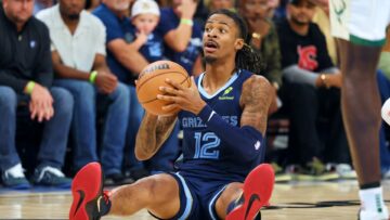 Морент віддав пас на аллейуп сидячи на паркеті — топ-10 моментів дня в НБА 41