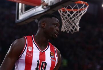 Бігмен "Олімпіакоса" повторив досягнення Григорія Хижняка 53 - basket.com.ua