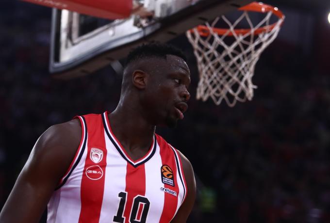 Бігмен "Олімпіакоса" повторив досягнення Григорія Хижняка 2 - basket.com.ua Бігмен "Олімпіакоса" повторив досягнення Григорія Хижняка 1 - basket.com.ua