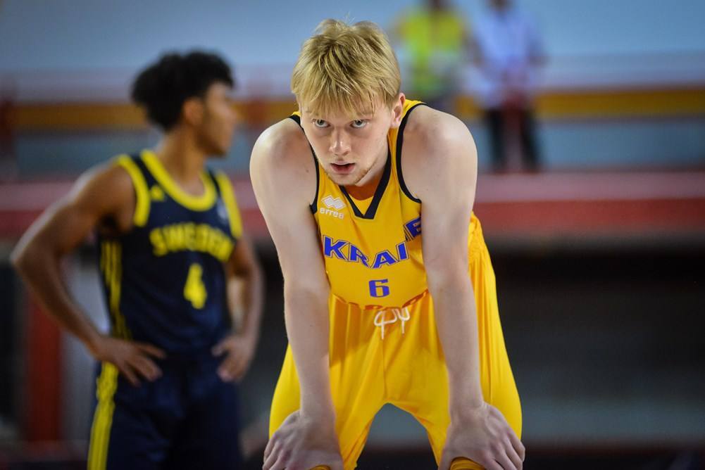 Олександр Кобзистий приєднався до команди NCAA "Орегон Дакс" 1