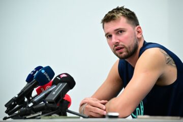 "Іноді доводиться говорити різкі слова": Дончич підтвердив сварку після розгрому від сербів 57