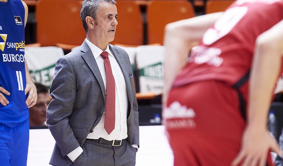 "Гран-Канарія" Пустового залишилась без головного тренера 2 - basket.com.ua "Гран-Канарія" Пустового залишилась без головного тренера 1 - basket.com.ua