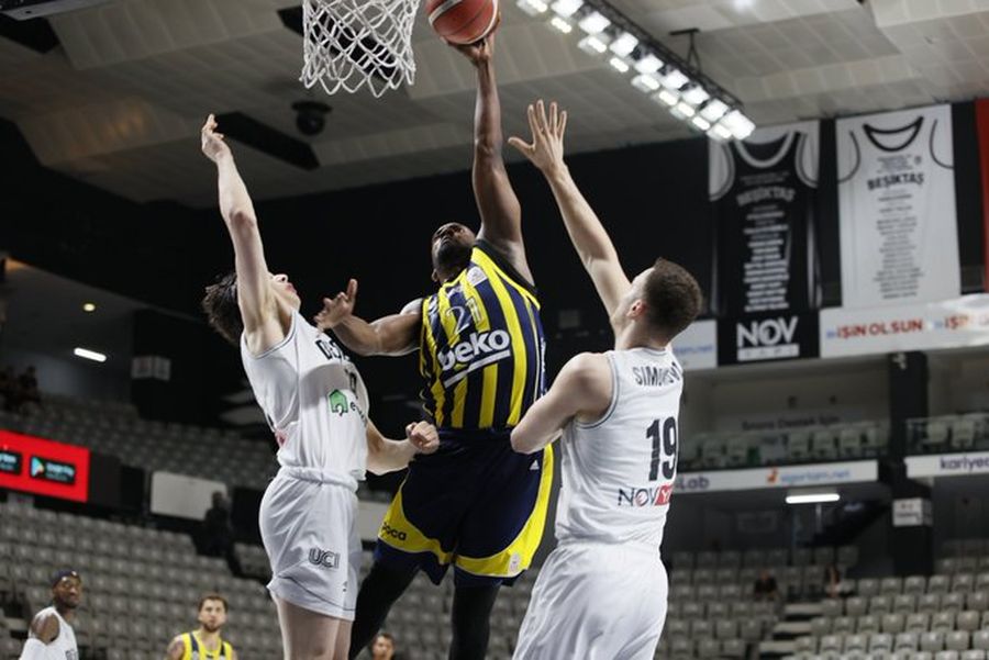 Чемпіонат Туреччини, плей-оф: визначився другий фіналіст 2 - basket.com.ua Чемпіонат Туреччини, плей-оф: визначився другий фіналіст 1 - basket.com.ua