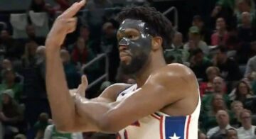 Джоел Ембіід отримав солідних штраф за непристойні жести під час гри з "Бостоном" 37