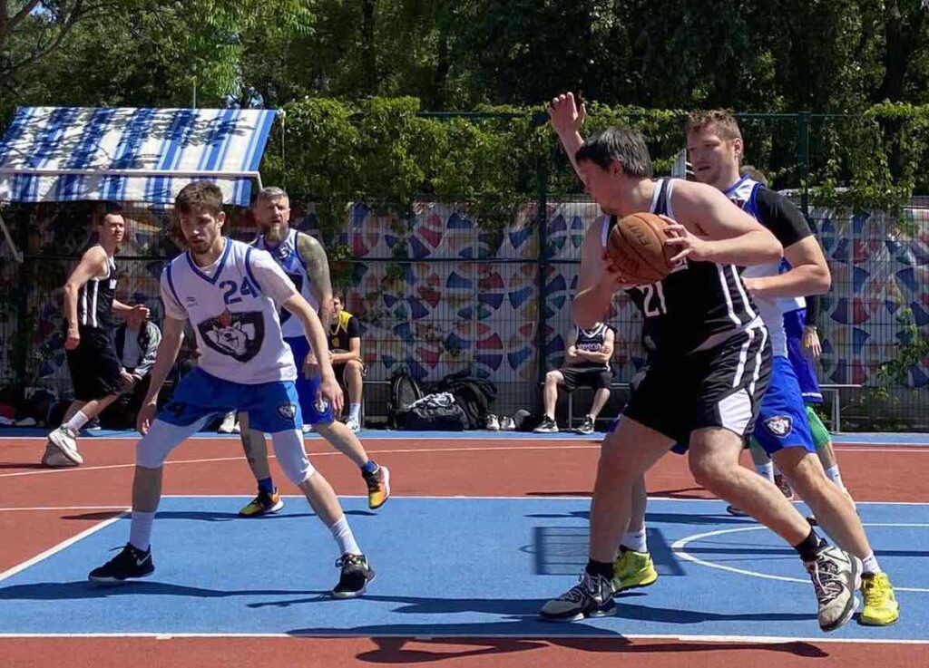 Літній Кубок Монстрів-2023: результати матчів 1/4 фіналу 2 - basket.com.ua Літній Кубок Монстрів-2023: результати матчів 1/4 фіналу 1 - basket.com.ua