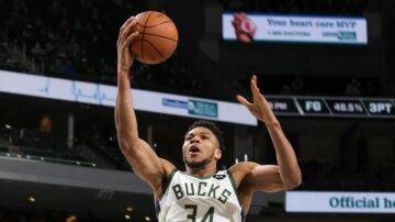 НБА анулювала скандальне підбирання Янніса Адетокумбо в грі з "Візардз" 47 - basket.com.ua