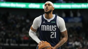 Центровий "Далласа" встановив рекорд XXI століття 41 - basket.com.ua